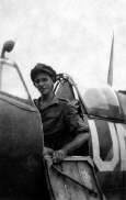 db_J_152_Sq_Fred_in_Spitfire_Singapore_45